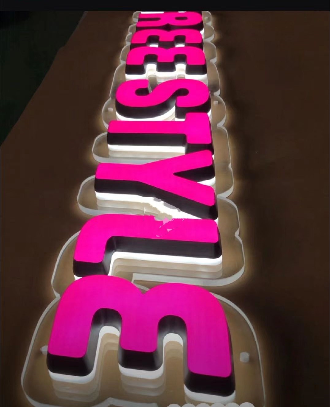 迷你發(fā)光字與普通發(fā)光字區(qū)別