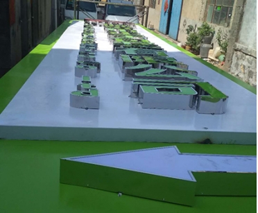 亞克力為什么是制作吸塑燈箱的最佳材質(zhì)？